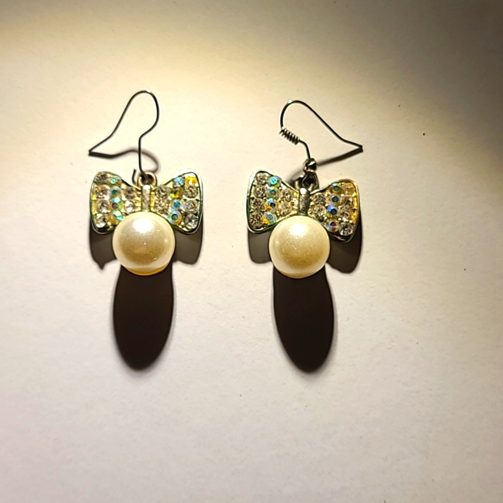 Iridescent stoned bows with pearl drop earrings (Kate spade esque style)